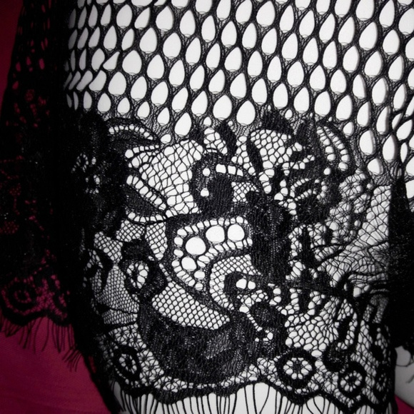 Black Blousy Eyelash Lace Mesh Romper - Picture 4 of 8